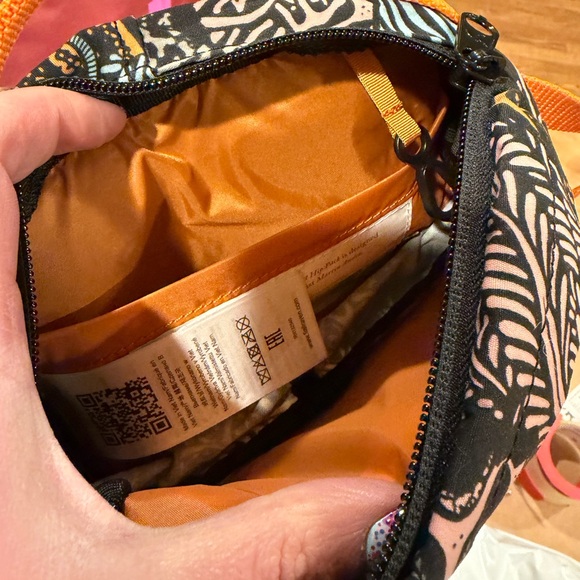 NWT Fjallraven Hip Pack - Arctic fox initiative - Picture 4 of 5